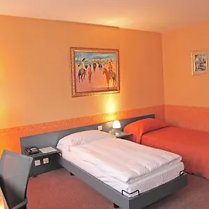 3* Hotel Comédie
